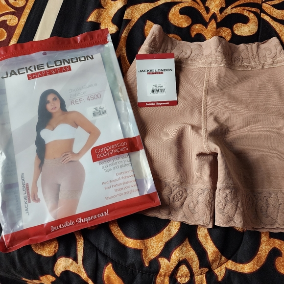 Shapewear - Picture 1 of 5